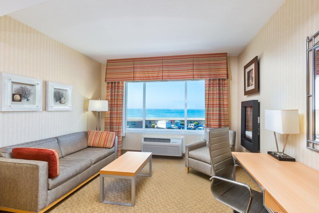 Holiday Inn Express Pacifica - thumb 1