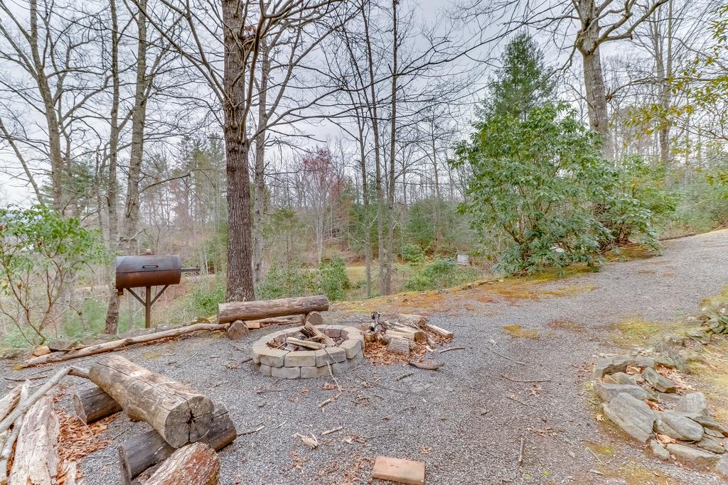 Hollow's Trail - thumb 3