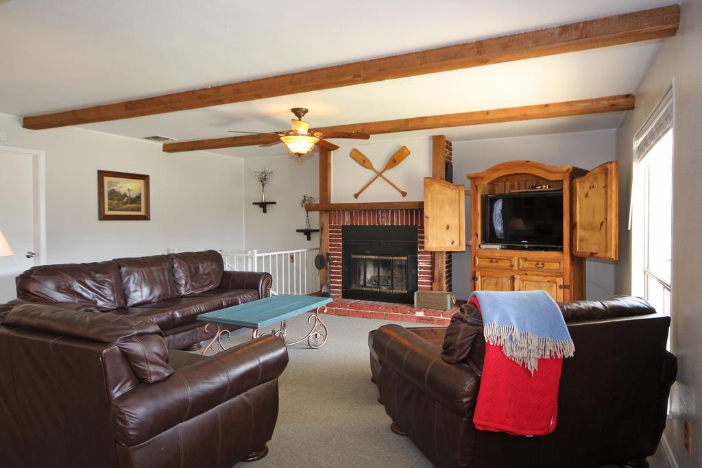 Hondo'S River Haus Home - thumb 2