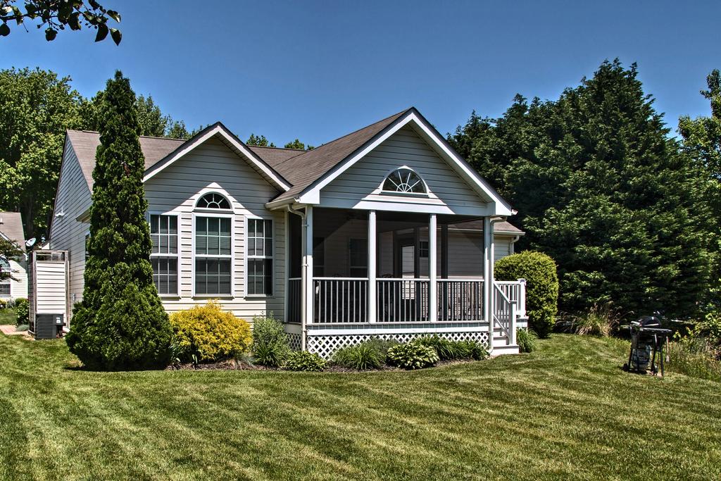 House With Pool Access - 2 Miles To Bethany Beach! - thumb 0