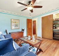 Hummingbird Garden Retreat - Accommodation Rooms