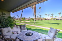 Indian Wells Retreat on Golf Course with Views Accommodation Rooms