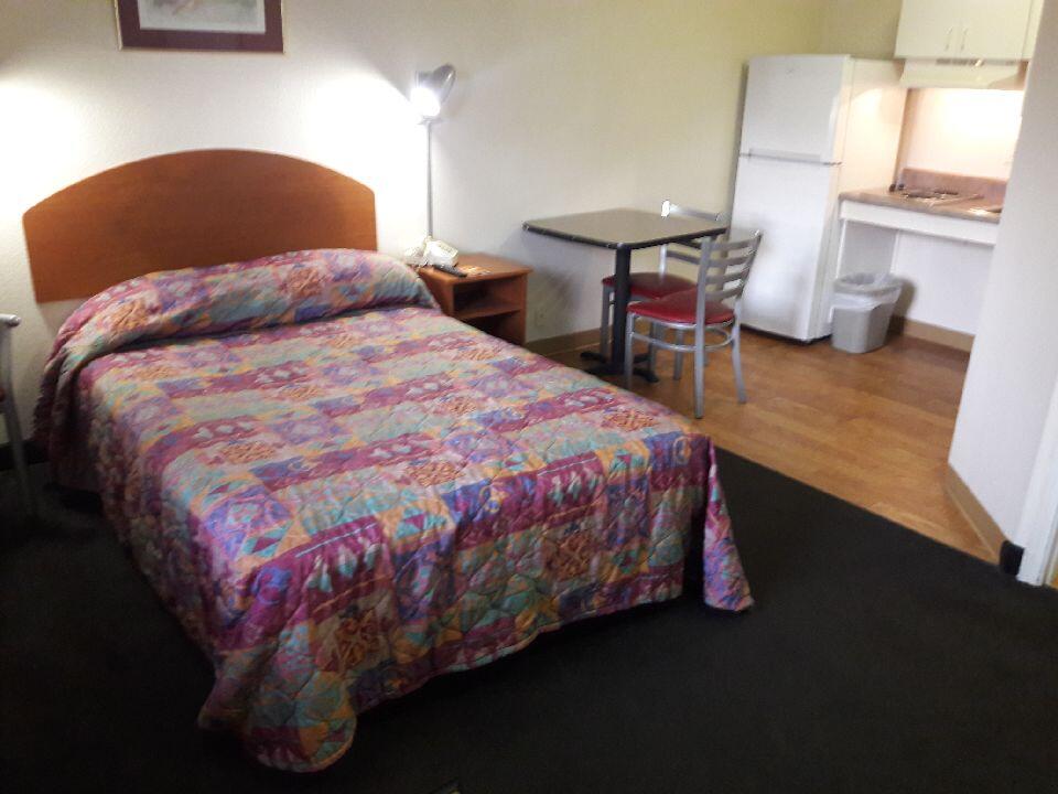 InTown Suites Extended Stay Chicago IL - Elk Grove - thumb 2