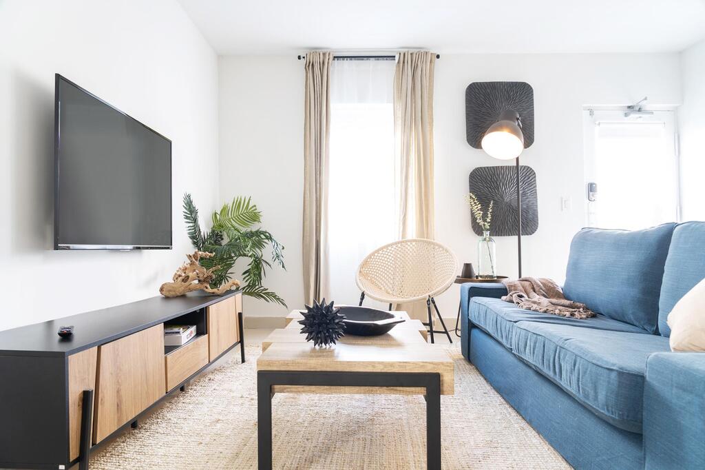 Jurny - Miami Beach Apartments - thumb 1