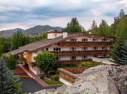 Knob Hill Inn