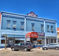 La Plaza Historic Hotel  Restaurant - Accommodation Rooms