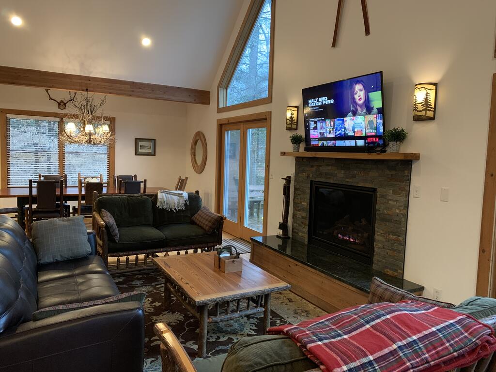 Lake Placid Grand Getaway - thumb 3