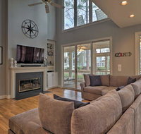 Lakefront Home w/Deck Overlooking Lake Oconee - Accommodation Rooms