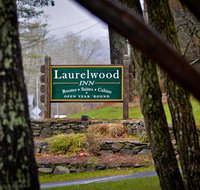 Laurelwood Inn - Accommodation Rooms