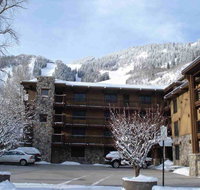 Lift One Condominiums - Accommodation Rooms