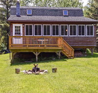 Livingston Manor Cabin with Private Lake Access - Accommodation Rooms