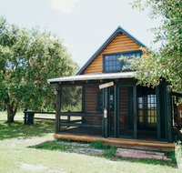 LOG CABIN at The Florida Ridge - Accommodation Rooms