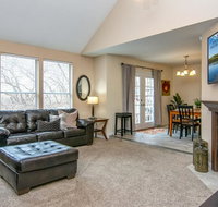 Lone Brook in Salt Lake with Private Hot Tub - Accommodation Rooms