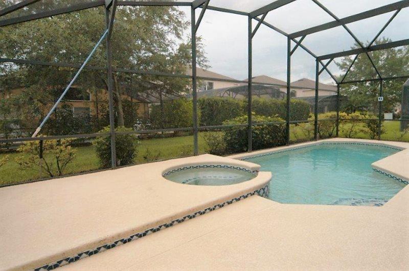Lovely 4 Bedroom 3 Bath Pool Home In Guarded And Gated Resort