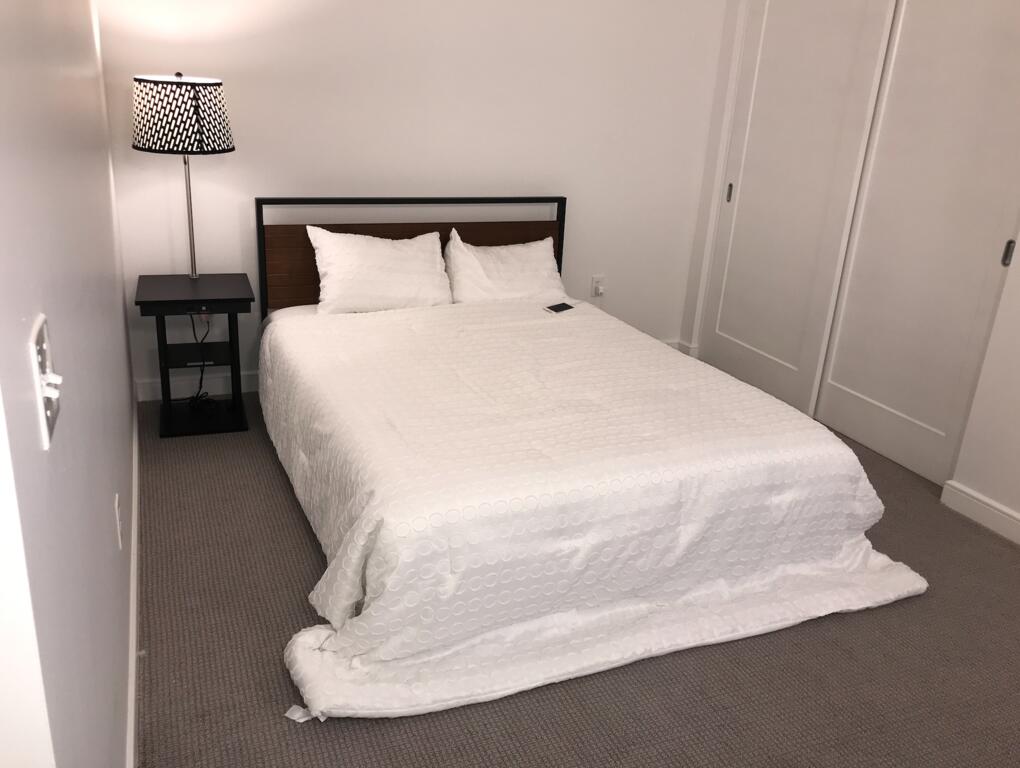 Luxury 1 Bd/1bath Main Street Cupertino Apartment - thumb 3