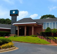 Magnuson Grand Hotel and Conference Center Tyler - Accommodation Rooms