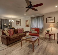 Marietta Square Entire House Cute,Clean, Close ml - Accommodation Rooms