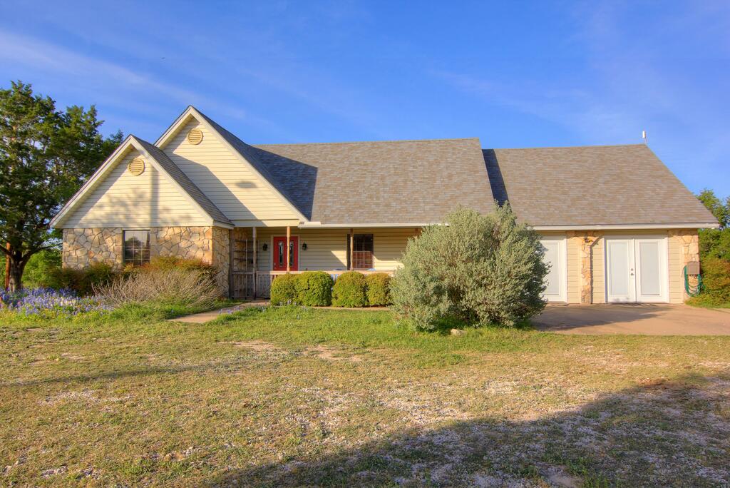 Mary Millsap Vacation House On Heart Of Texas 55 Acre Ranch - thumb 0