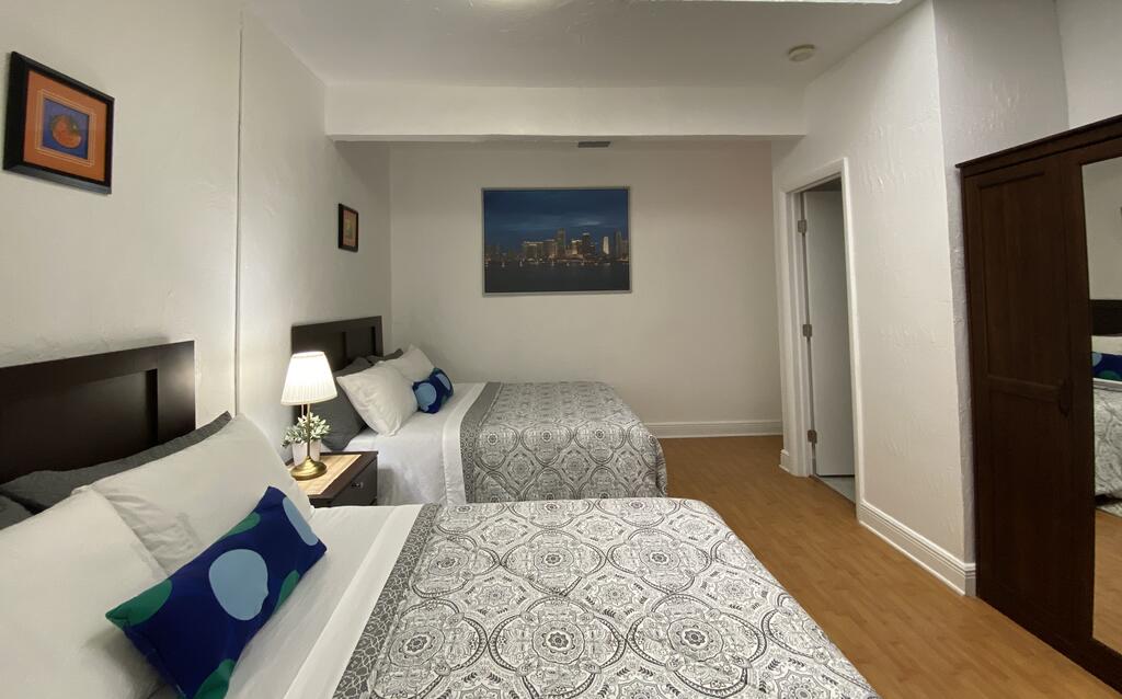 Miami Beach Rooms B&B - thumb 3
