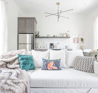 Minimalism BnB Walk to downtown - Accommodation Rooms