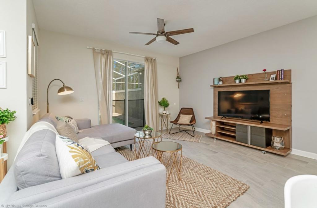 Minions Free Water Park And Slides - thumb 2