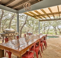 Modern Fischer House with Deck Fire Pit  Hot Tub - Accommodation Rooms