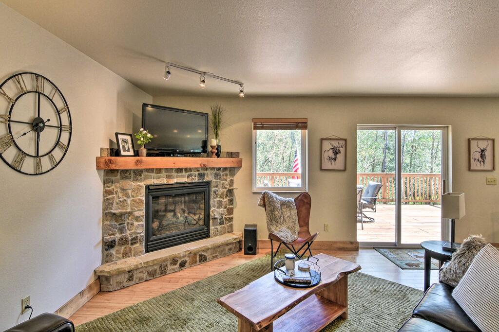 Moose Creek Lodge With Hot Tub - Hike, Bike, Ski - thumb 3