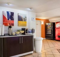Motel 6-Beaumont, TX - Accommodation Rooms