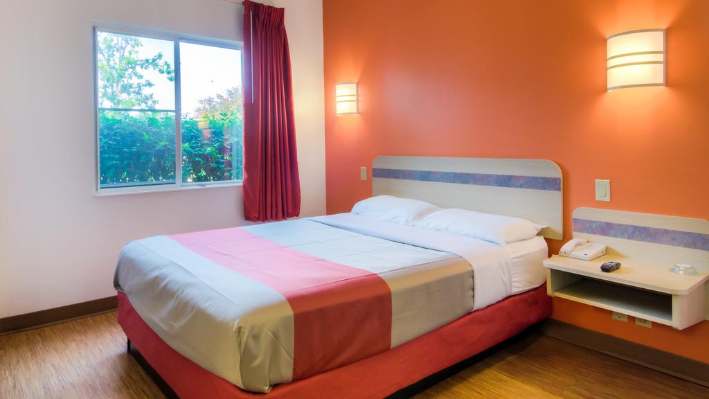 Motel 6-Junction, TX - thumb 1