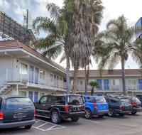 Motel 6-Norwalk CA - Los Angeles - Accommodation Rooms