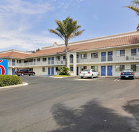 Motel 6-Santa Maria CA - Accommodation Rooms