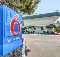 Motel 6-Tracy CA - Accommodation Rooms