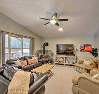 Mtn Getaway with Hot Tub 4mi to Cle Elum Lake - Accommodation Rooms