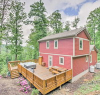 Mtn View Home with Grill 5 Mins from Blue Ridge Pkwy! - Accommodation Rooms