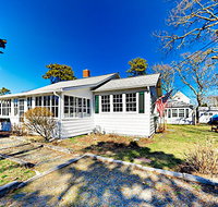 New Listing! Cape Cod Gem w/ Fireplace, Near Beach home - Accommodation Rooms