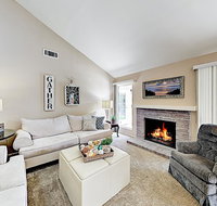 New Listing! Quiet Retreat W/ Yard - Near Beach Home - Accommodation Rooms