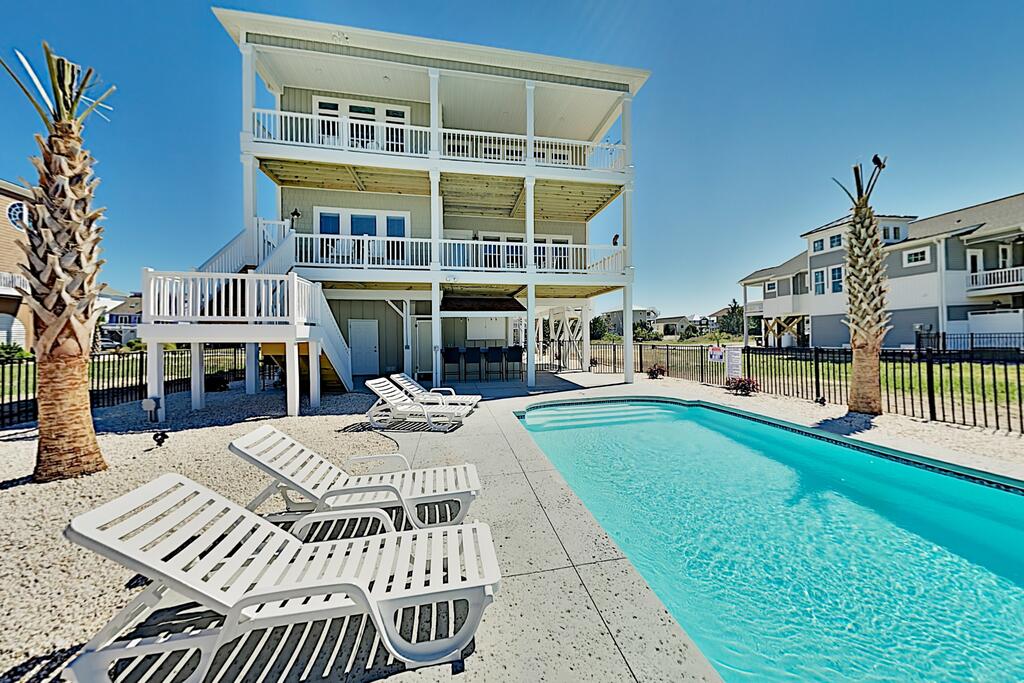 New Oceanside Estate W/ Private Pool & Elevator Home - thumb 0