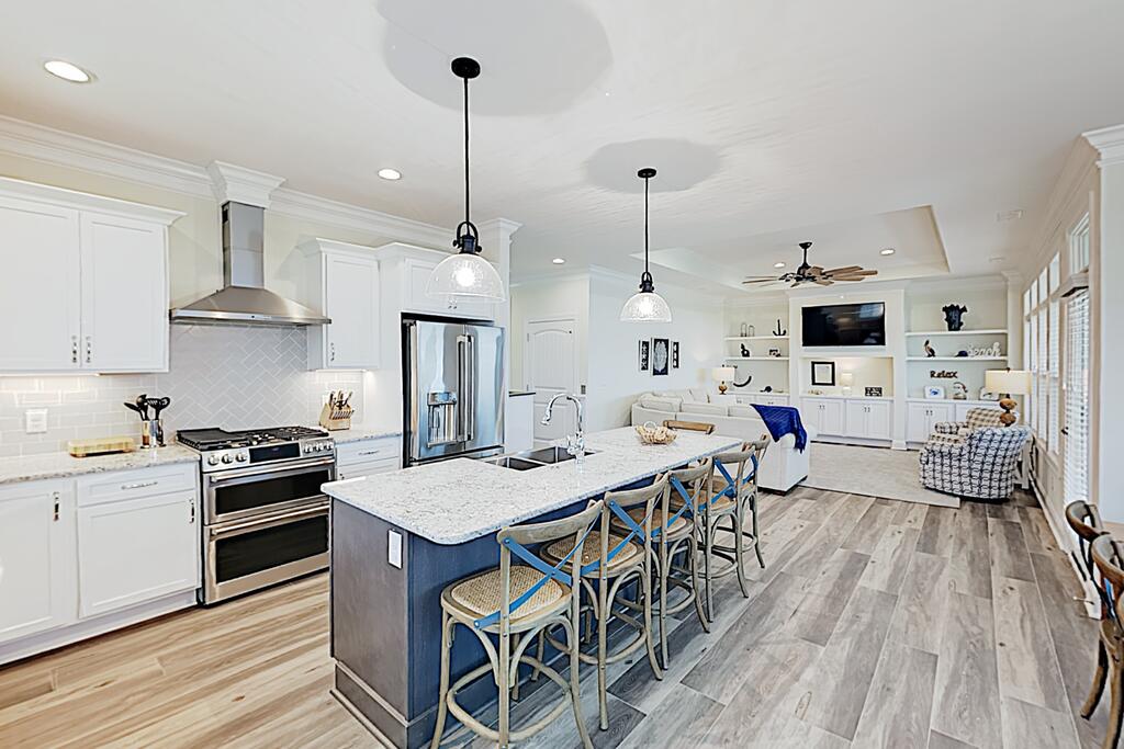 New Oceanside Estate W/ Private Pool & Elevator Home - thumb 2