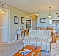 Oak Island Beach Villa 1512 - Accommodation Rooms