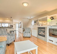 Oceanfront Family Getaway w/ Balcony  Grill - Accommodation Rooms