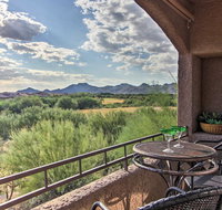 Oro Valley Condo with Pool - Mins to Golf & Hiking! - Accommodation Rooms