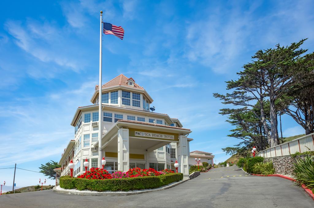 Pacifica Beach Hotel - thumb 1