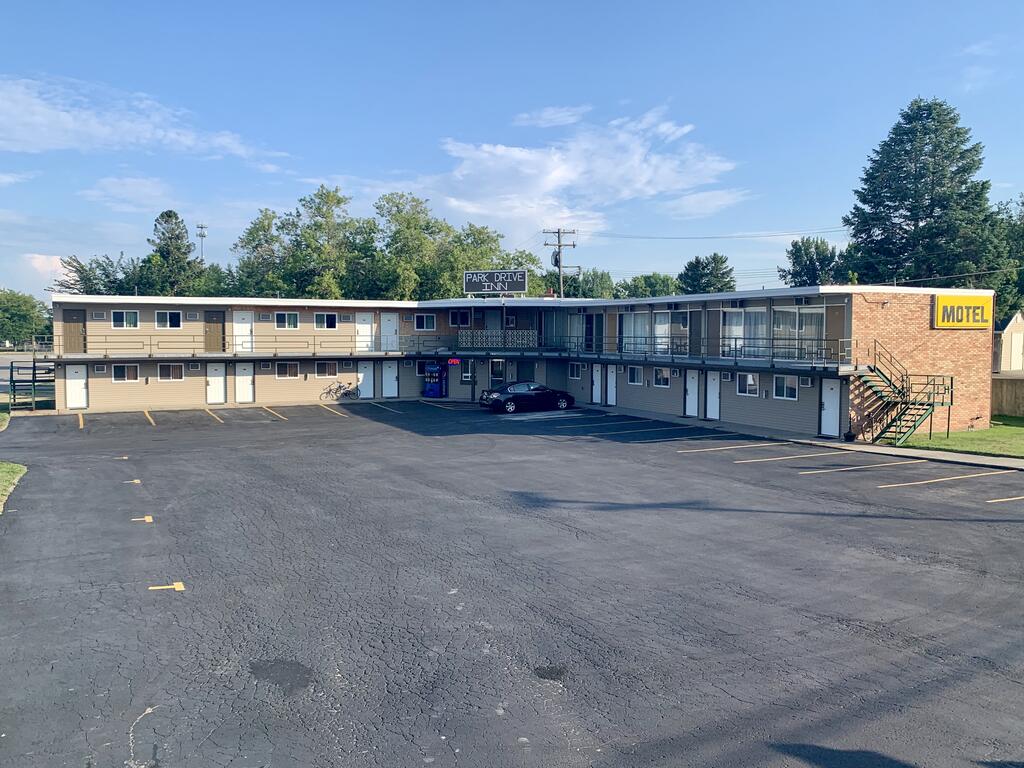 Park Drive Inn - thumb 0