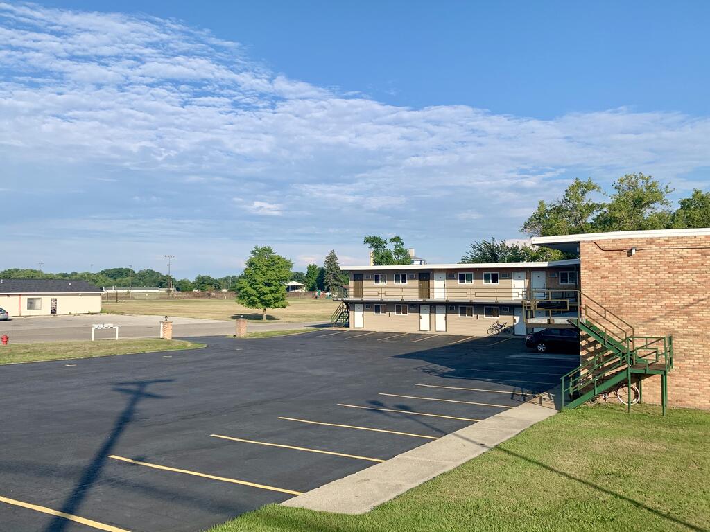 Park Drive Inn - thumb 1