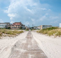 Pet-Friendly Getaway with Patio, Less Than 1 Block to Beach! - Accommodation Rooms