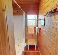 Pine Beach Retreat - Accommodation Rooms