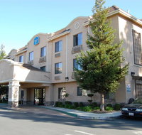 Pleasant Hill Inn - Accommodation Rooms