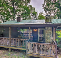 Quaint Cabin with Outdoor Fireplace & Sunroom! - Accommodation Rooms