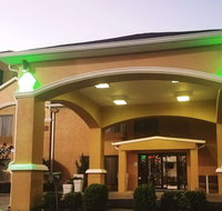 Quality Inn - Accommodation Rooms