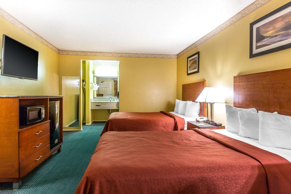 Quality Inn & Suites Camarillo-Oxnard - thumb 2